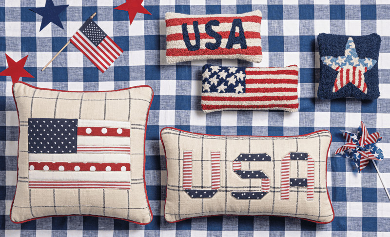 Usa Americana Hook Wool Mini Pillow | Mud Pie