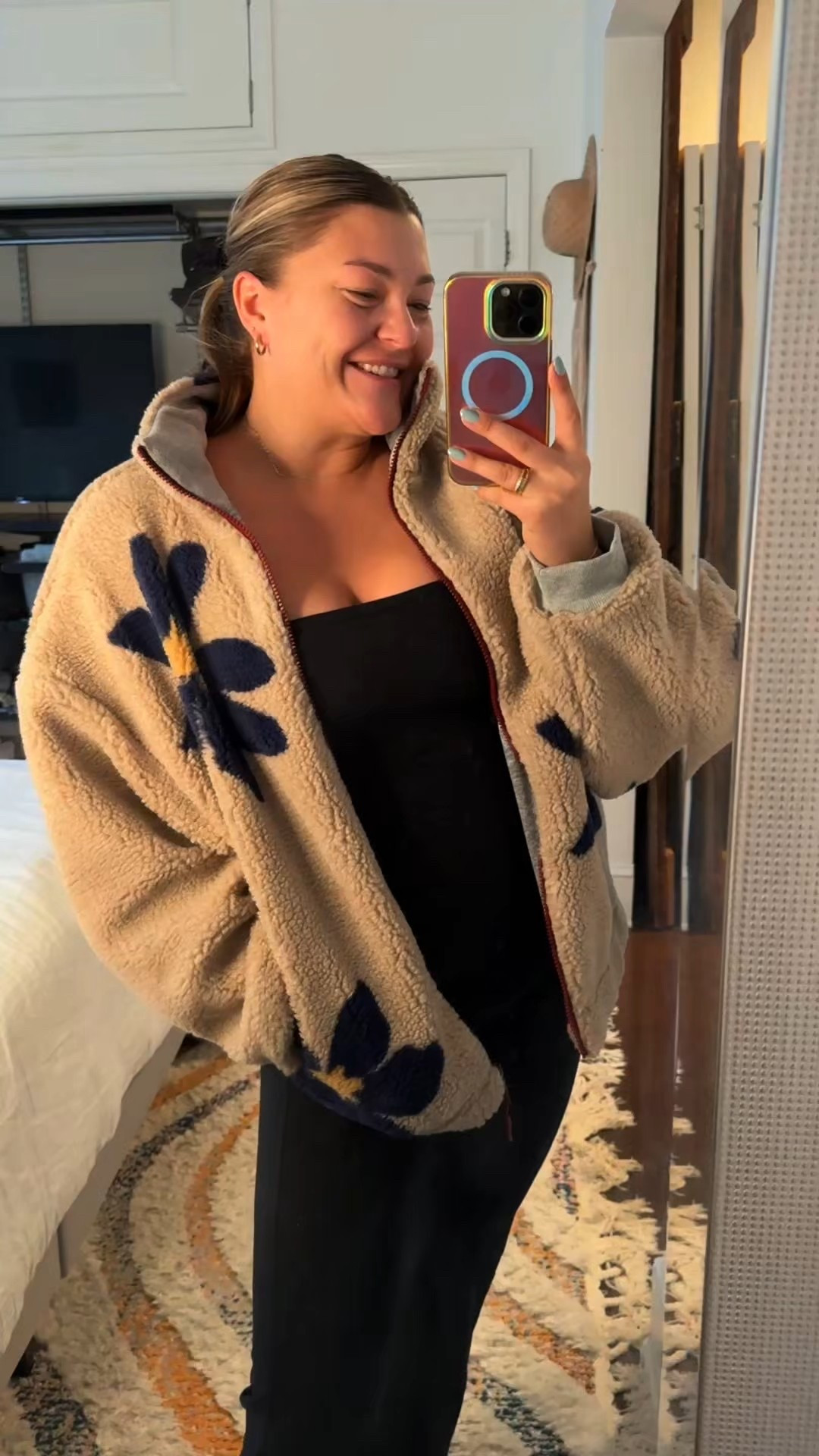 A jacket that’s cotton on the inside and fleece on the outside. I’m obsessed with this lease and I love how it’s oversized with a very simple flower pattern. I was wearing this all weekend in upstate New York. Great for a fall getaway!

#LTKSeasonal #LTKootd #LTKStyleTip