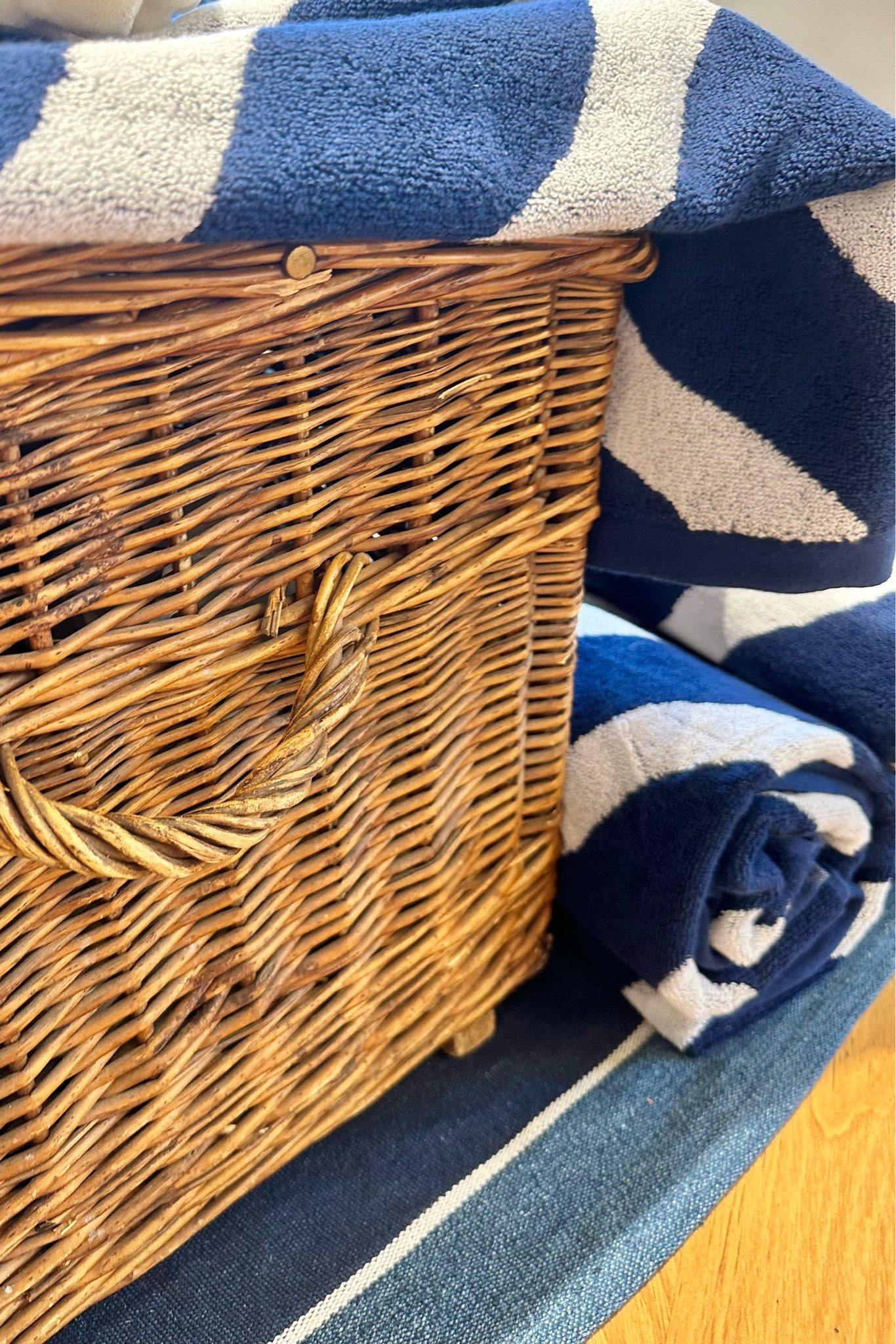 Picnic basket and towels for a day outdoors 

#LTKunder100 #LTKunder50 #LTKhome