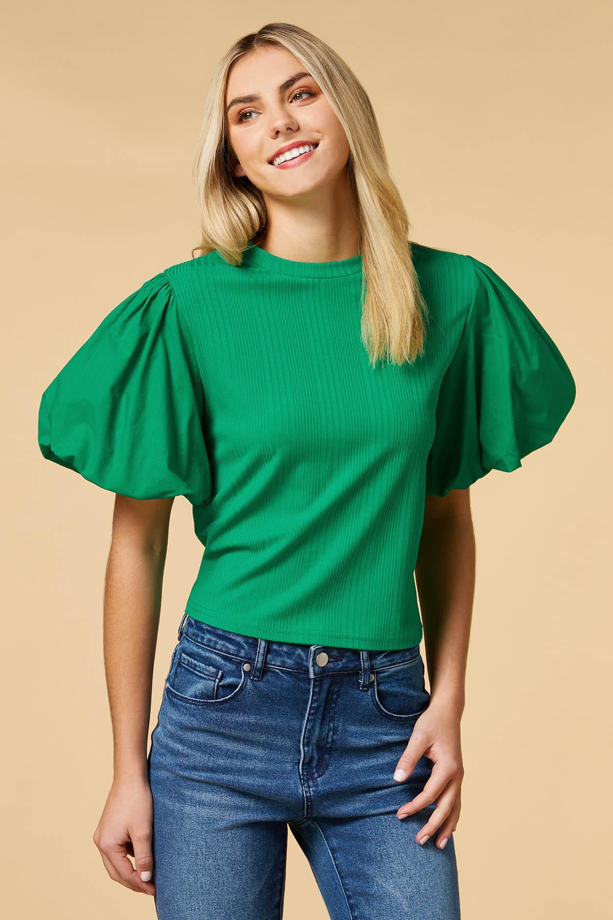 green is the new black top | Versona