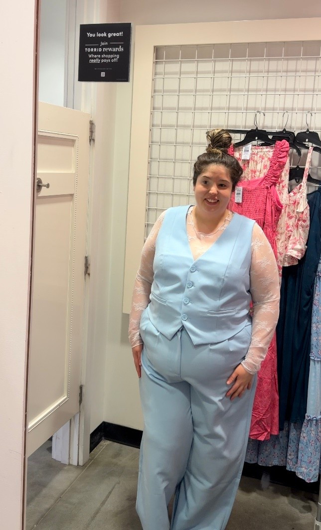 how cute is this set!! wearing size 2 in the vest, pants & lace long sleeve 🩵

#LTKWorkwear #LTKSpringSale #LTKPlusSize