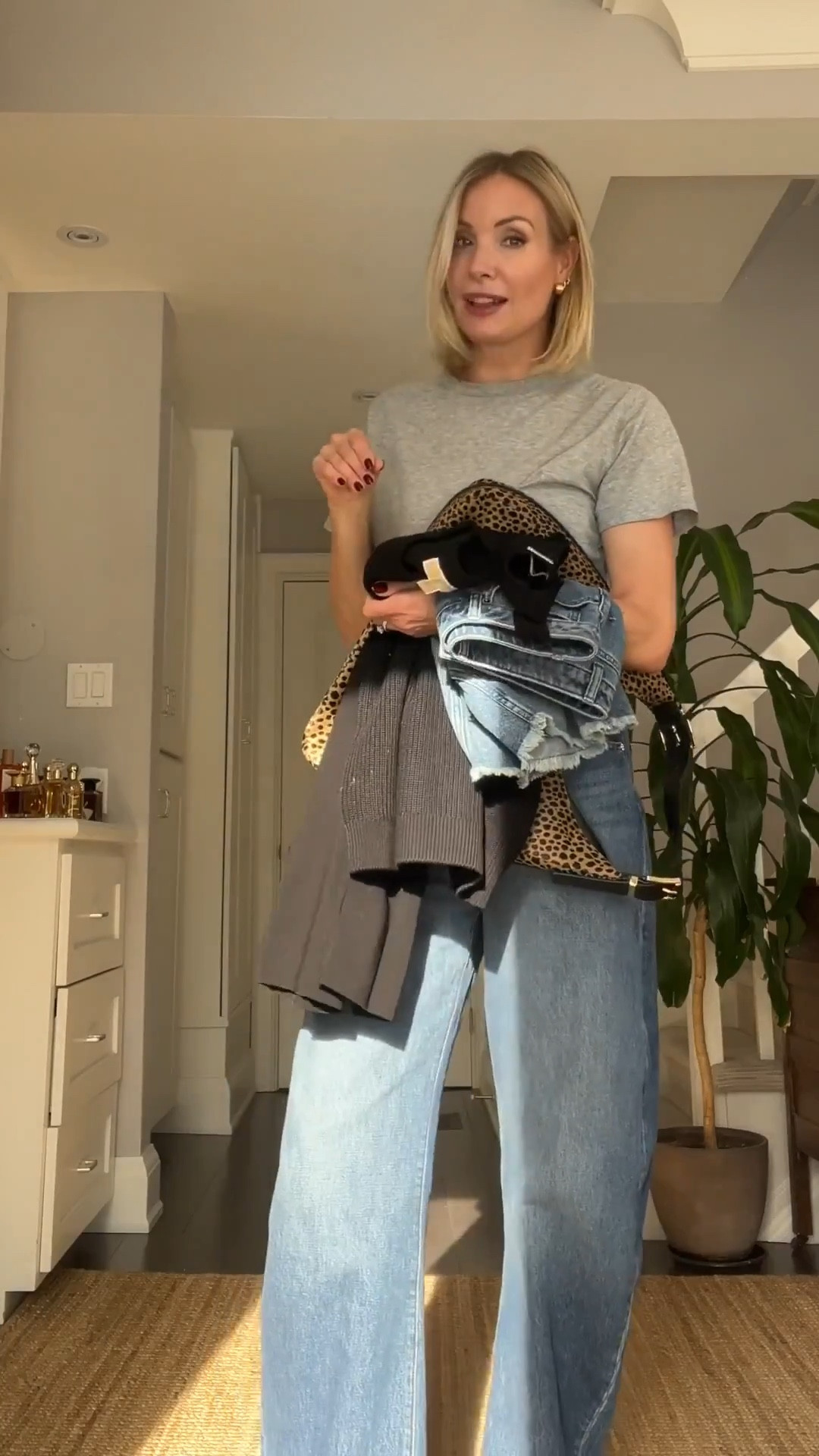 it’s giving off duty + the cheetah tote ties it all together @‌michaelkors #michaelkors #mkpartner
