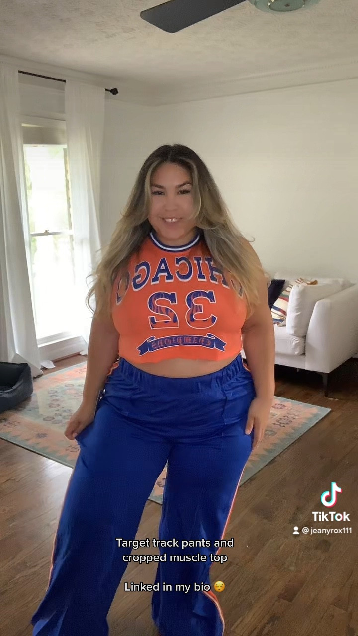 Track pants and muscle tees 
Size 2xl in bottoms 
Size M in tees
#targetfinds 


#LTKcurves