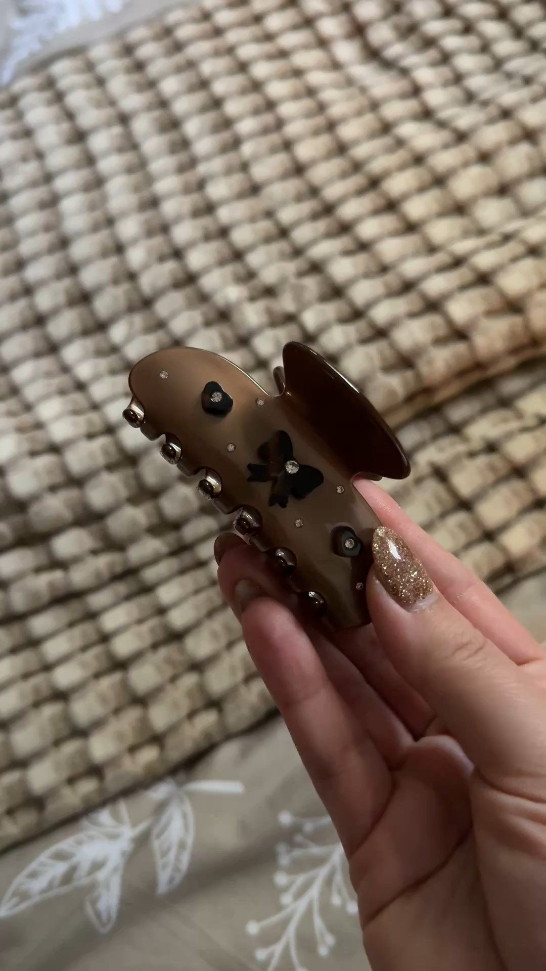 Emi jay claw clips to fall 
They are the best hair clip brand I’ve ever tried! The clips stay put until you take them out! Very comfortable to wear I love them!

#LTKSeasonal #LTKFindsUnder50 #LTKBeauty