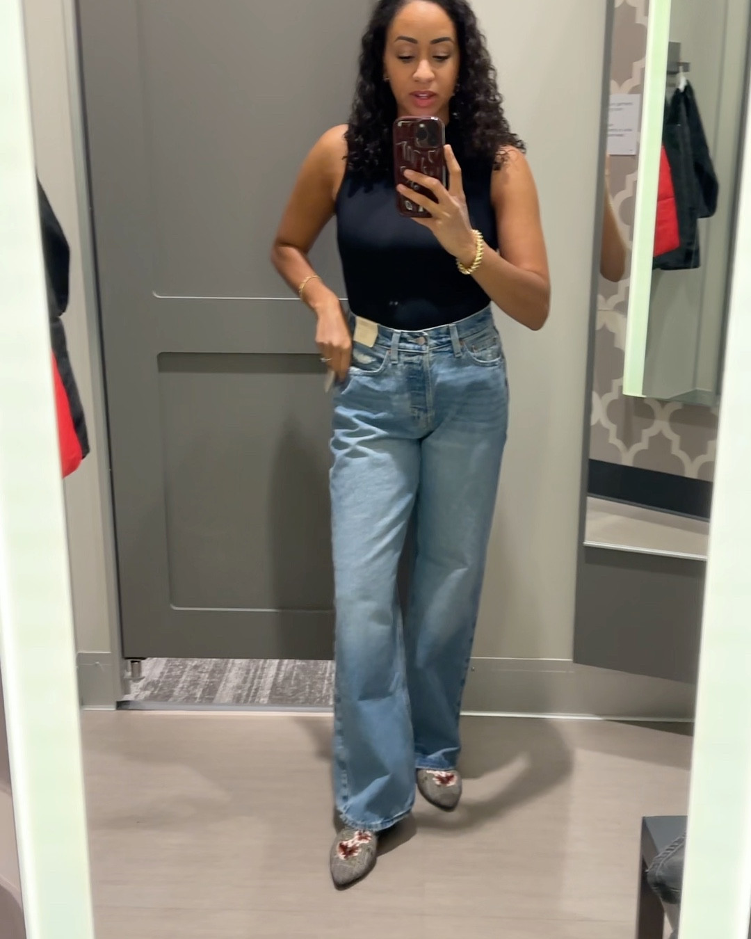 I have been resisting the baggy jean trend, but I think the key is finding a pair that you don’t drown in. These fit well and were super comfortable. Another bonus that they are long and will cover your legs for the chilly months ahead. Another win for Target denim!

#LTKStyleTip #LTKMidsize #LTKVideo