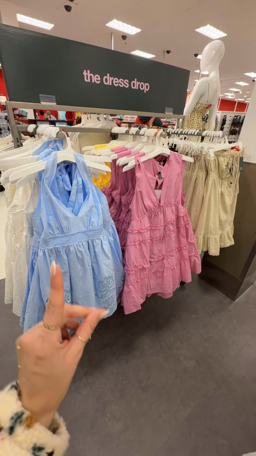 So many cute dresses 👏🏼🫶🏽



#LTKSeasonal #LTKootd #LTKMidsize