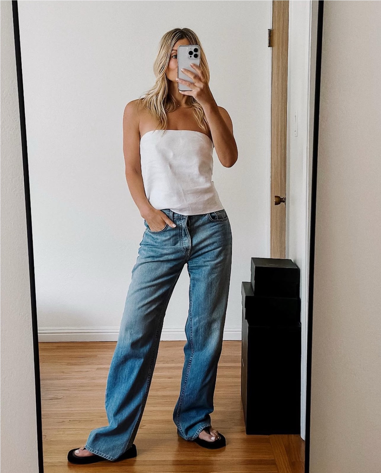 Basics that hit

#summerstyle #minimalstyle #minimalchic 

#LTKStyleTip