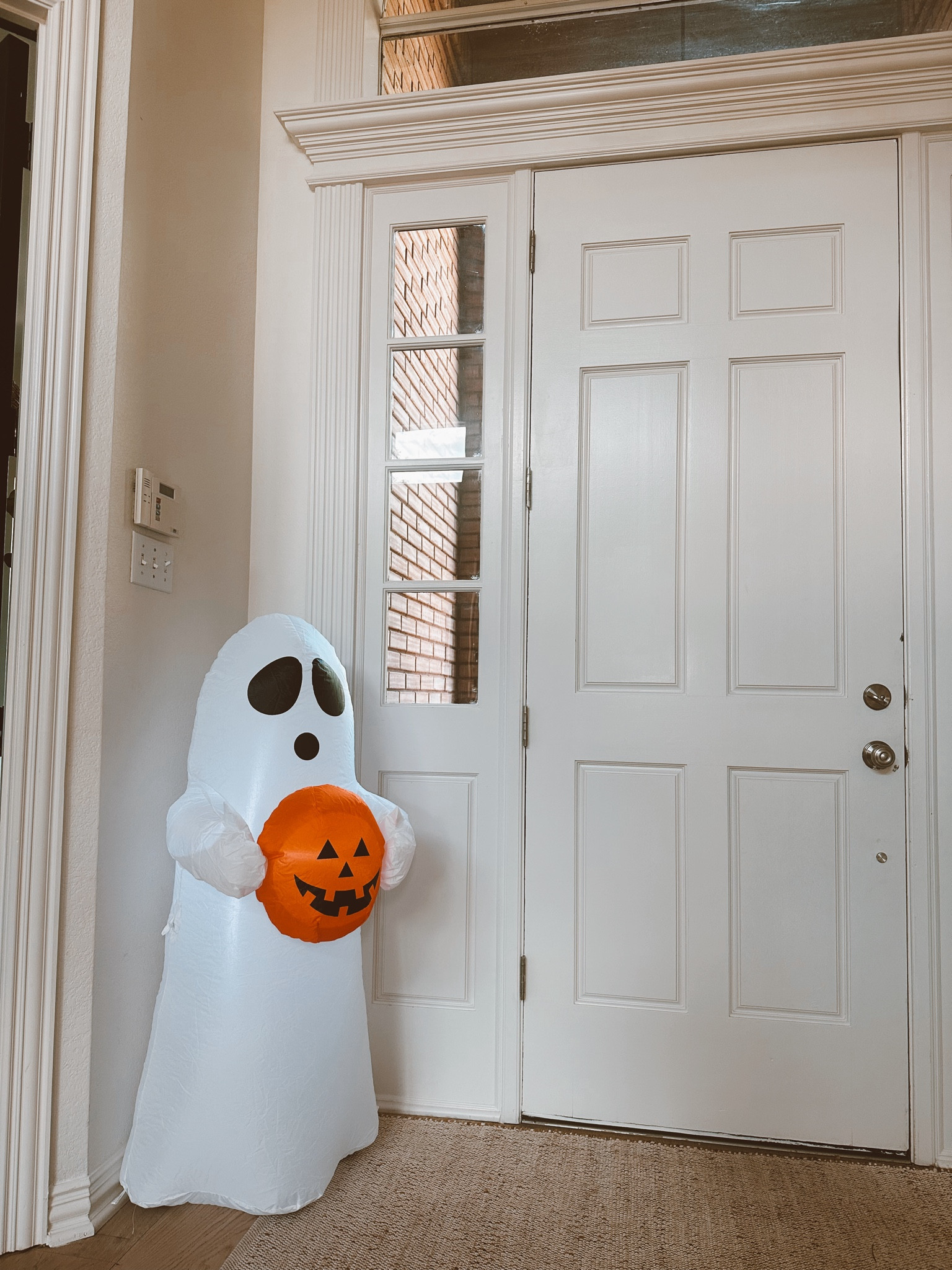 Okay Walmart!!! The cutest little 4 foot inflatable ghost. 👻 


@walmart #walmartfashion #walmartpartner