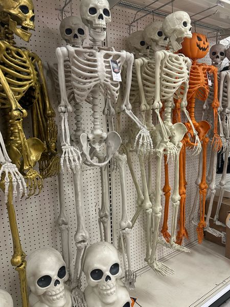 Spooky skeletons at Target!
.
.
.
#skeleton #halloweendecor #targetskeleton #homedepotskeleton #fall #falldecor #autumn #autumnvibes 

#LTKfindsunder50 #LTKHalloween #LTKSeasonal