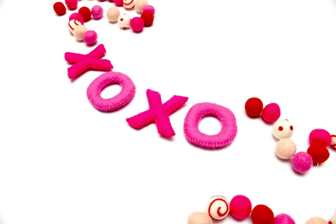 XOXO Felt Ball Garland, Valentines Felt Ball Garland, Valentines Banner, Valentines Day Garland, ... | Etsy (US)