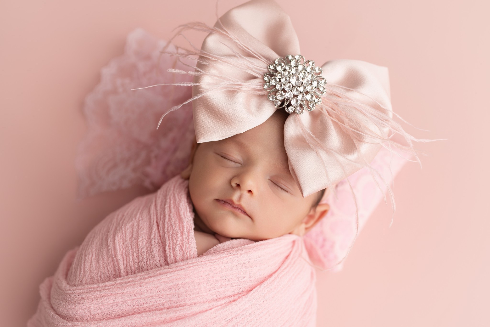 🥹🎀✨I am obsessed with this bow for a baby girl newborn shoot! Going to find a way for her to wear it again on her 1st birthday 🩷

#LTKKids #LTKMothersDay #LTKBaby