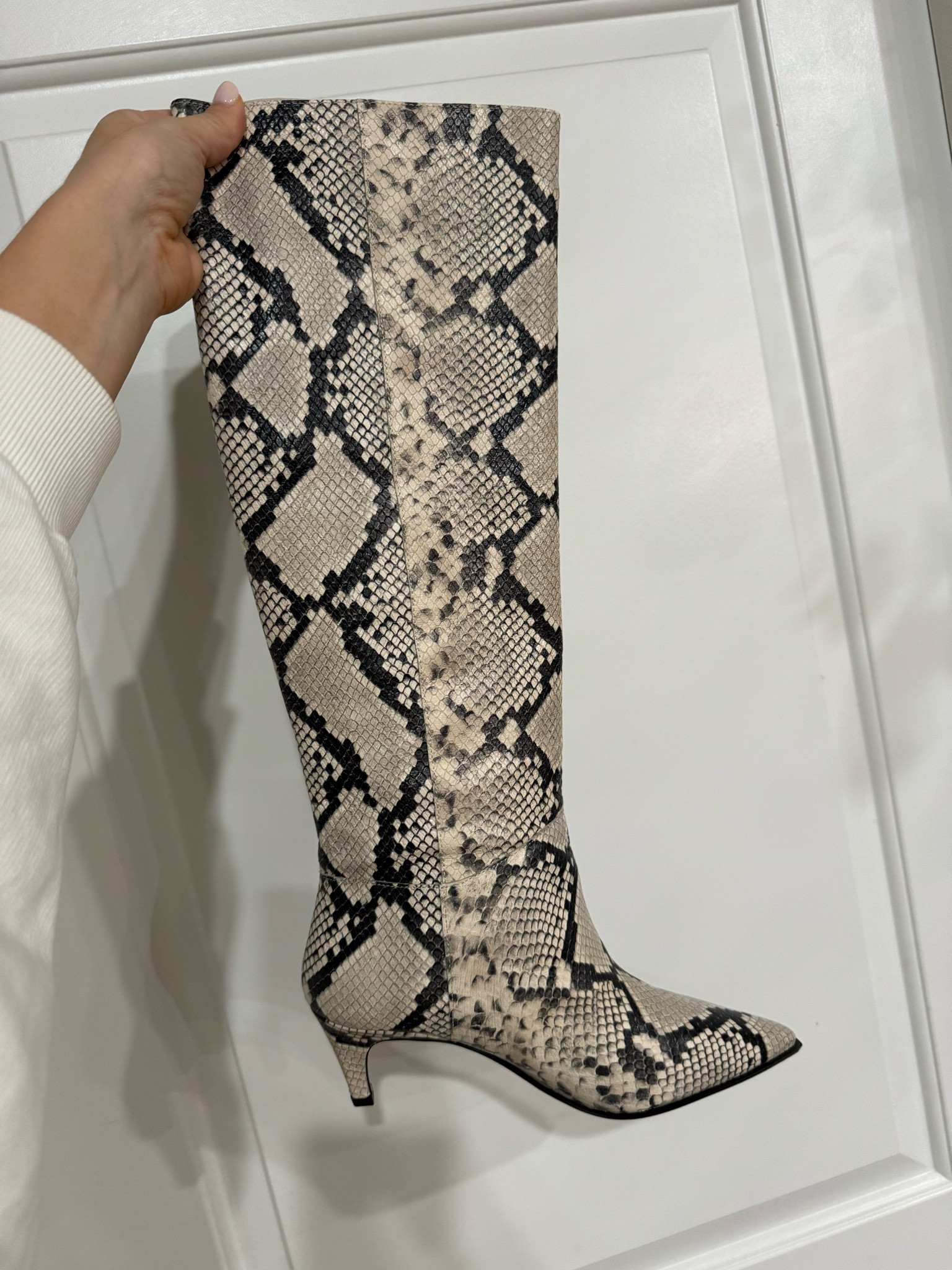 These new snakeskin boots are so good! And they are on sale! 

#LTKSaleAlert #LTKShoeCrush #LTKSeasonal