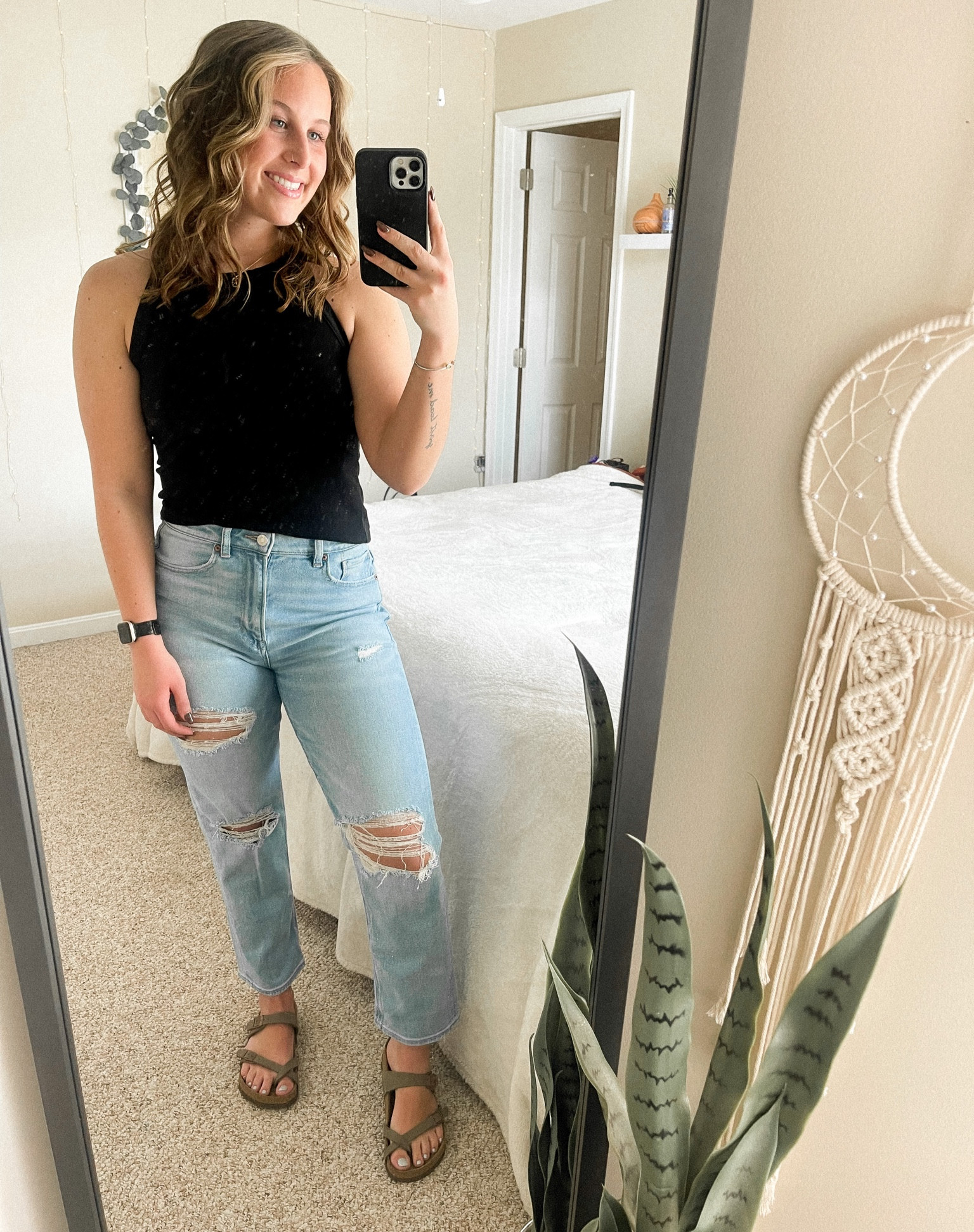 casual spring look🤍 as it’s getting warmer out throwing on some basics always makes for a great outfit

size 8 in jeans
39 European size in Birkenstocks
size medium in tank 

These jeans were a last season item and are no longer sold but I linked another pair that would complete this outfit☀️

#LTKstyletip #LTKSeasonal #LTKFind