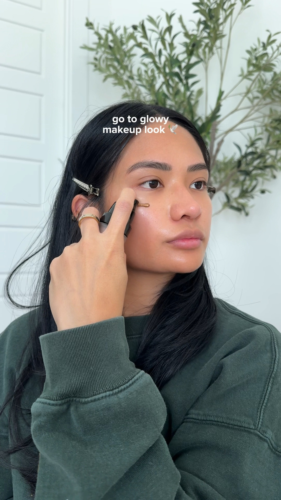 go to glowy makeup 

#LTKBeauty