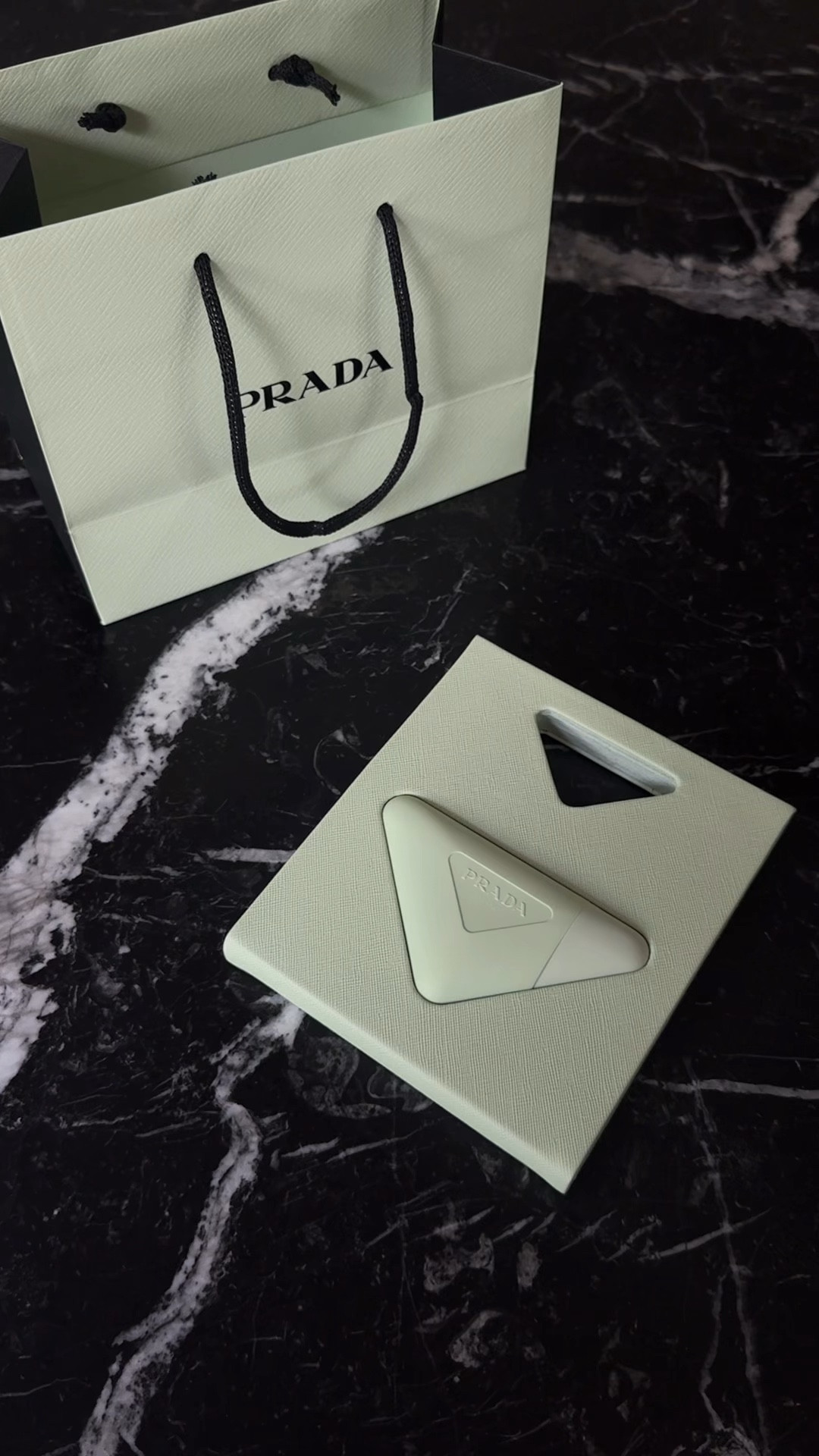 It’s giving ✨your hand cream needs its own handbag ✨
The perfect Christmas gift 

#LTKaustralia #LTKgiftguide #LTKbeauty