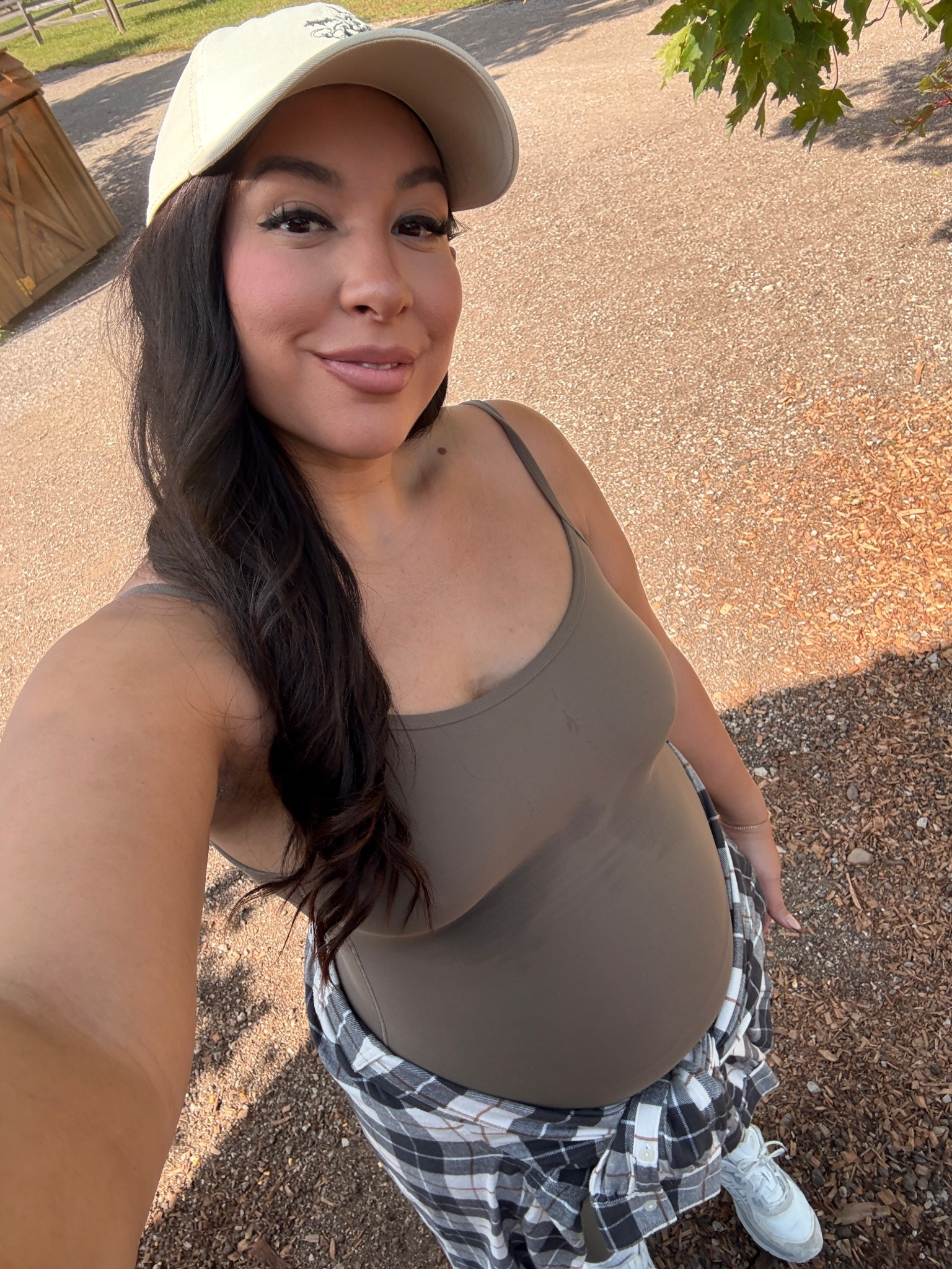 Midsize fall pumpkin patch outfit! 
-
-
-

Fall outfit, cozy fall outfits, midsize fall outfit, 

#LTKSeasonal #LTKMidsize #LTKStyleTip