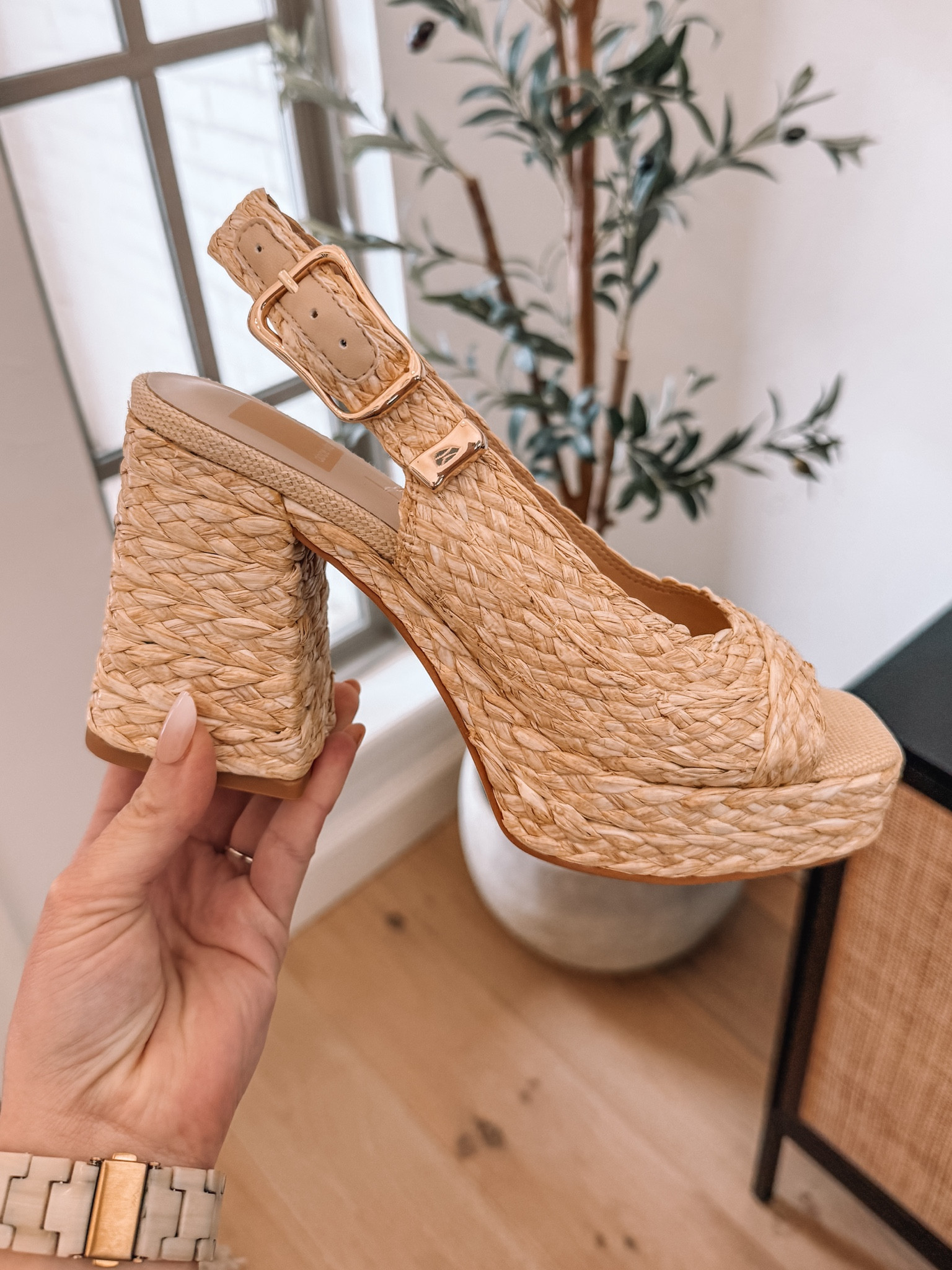 I’m in looove with these raffia platform heels! 

#LTKShoeCrush #LTKStyleTip #LTKSaleAlert