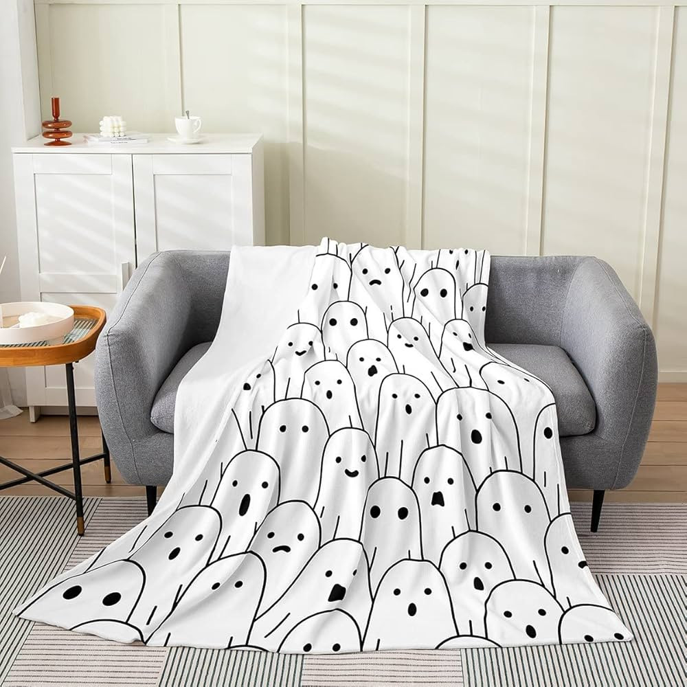 Cute Ghost Flannel Blanket Black and White Fleece Throw Blanket Lightweight Soft Cozy Luxury Hall... | Amazon (US)