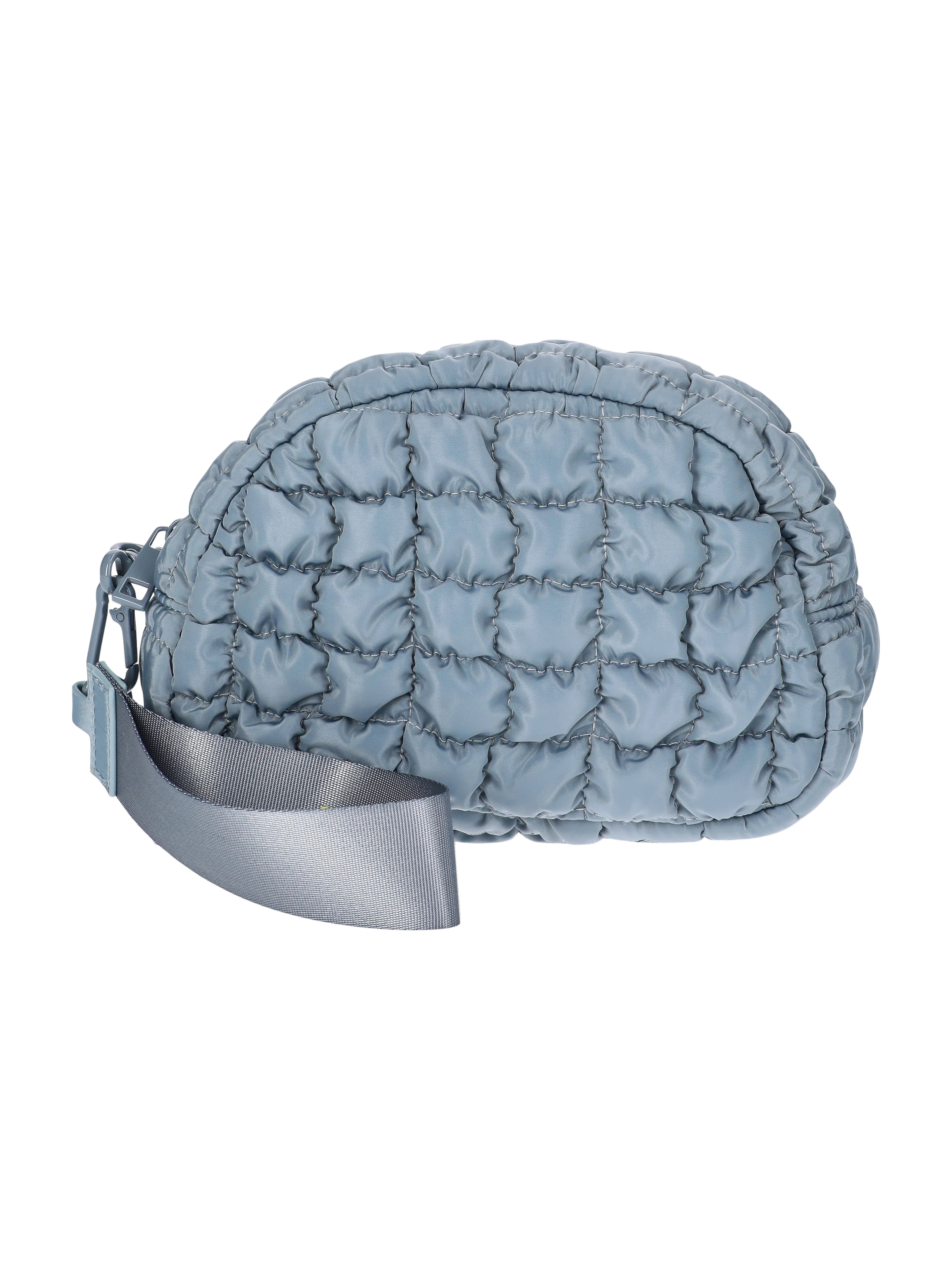 No Boundaries Women's Quilted Pouch Bag Charm, Platinum | Walmart (US)