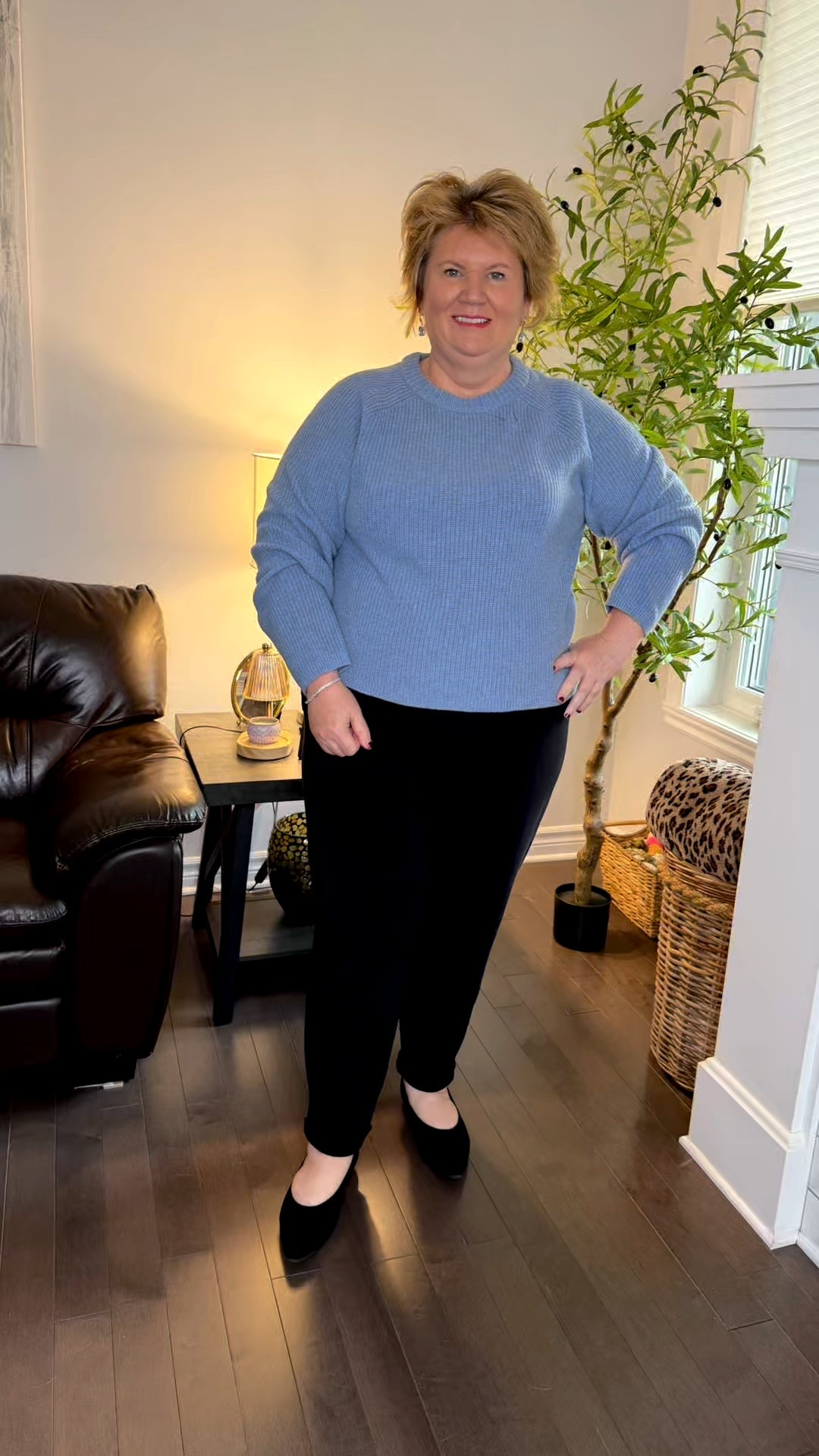 Quince is now shipping to Canada! 🇨🇦

Check out this Mongolian Cashmere fisherman sweater, cashmere wrap and socks! 🧦 

@quince


#LTKPlusSize #LTKFindsUnder100 #LTKOver40