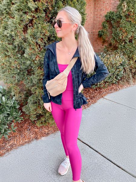 Pop of pink for Friday! 👏🏻💗 This matching set is SO cute + comfy! Bonus it’s on sale! 🎉 Paired with the best belt bag under $100 that’s in stock! You can shop everything via the link in my bio ➡️

Abercrombie, Athleisure, activewear, belt bag, Varley belt bag, Lululemon jacket, YPB sculptlux 

#LTKunder100 #LTKitbag #LTKsalealert