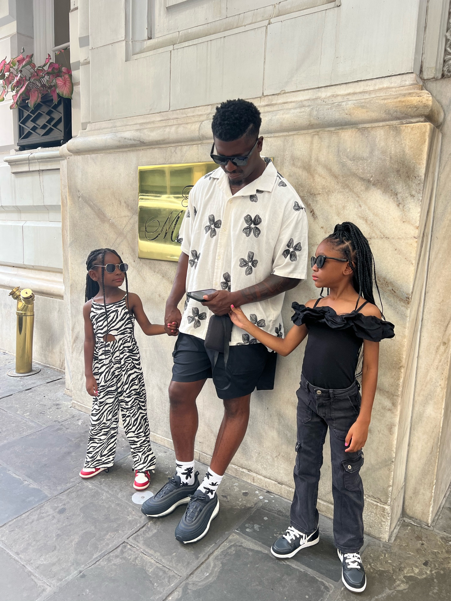 Father and daughter coordinating outfits - zebra jumpsuit, men's abercrombie linen top, girls cargo pants 

#LTKBacktoSchool #LTKfamily #LTKkids