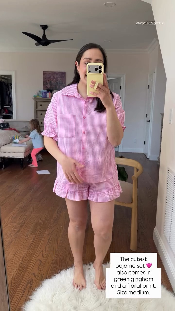The cutest pajama set 🩷 also comes in green gingham and a floral print. Size medium.  @target @targetstyle