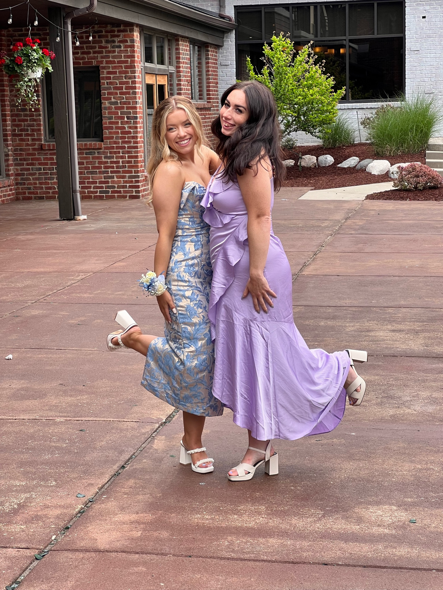 Best day ever 💙💜

#LTKwedding #LTKunder100 #LTKstyletip