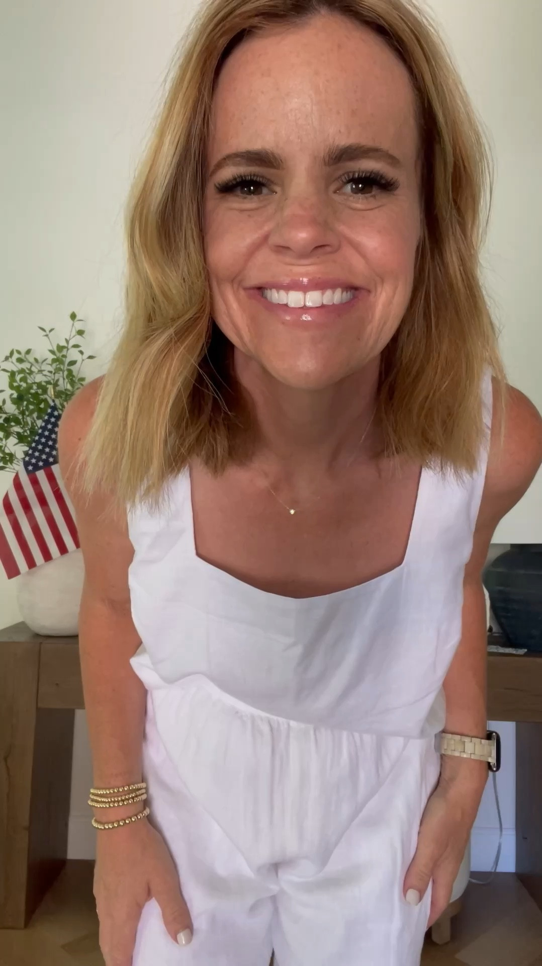 Loving this matching linen set, and it’s so easy to throw on and look out together! 

Runs TTS, I’m in an XS 


#LTKStyleTip #LTKSeasonal #LTKOver40