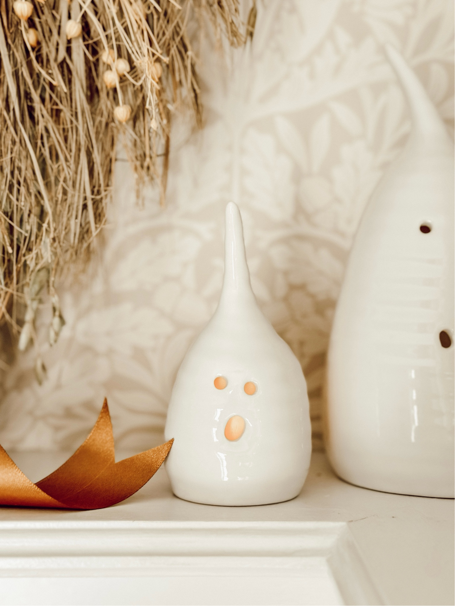 The cutest lil ghosts to add to your Halloween decorations!👻

#LTKSeasonal #LTKHome