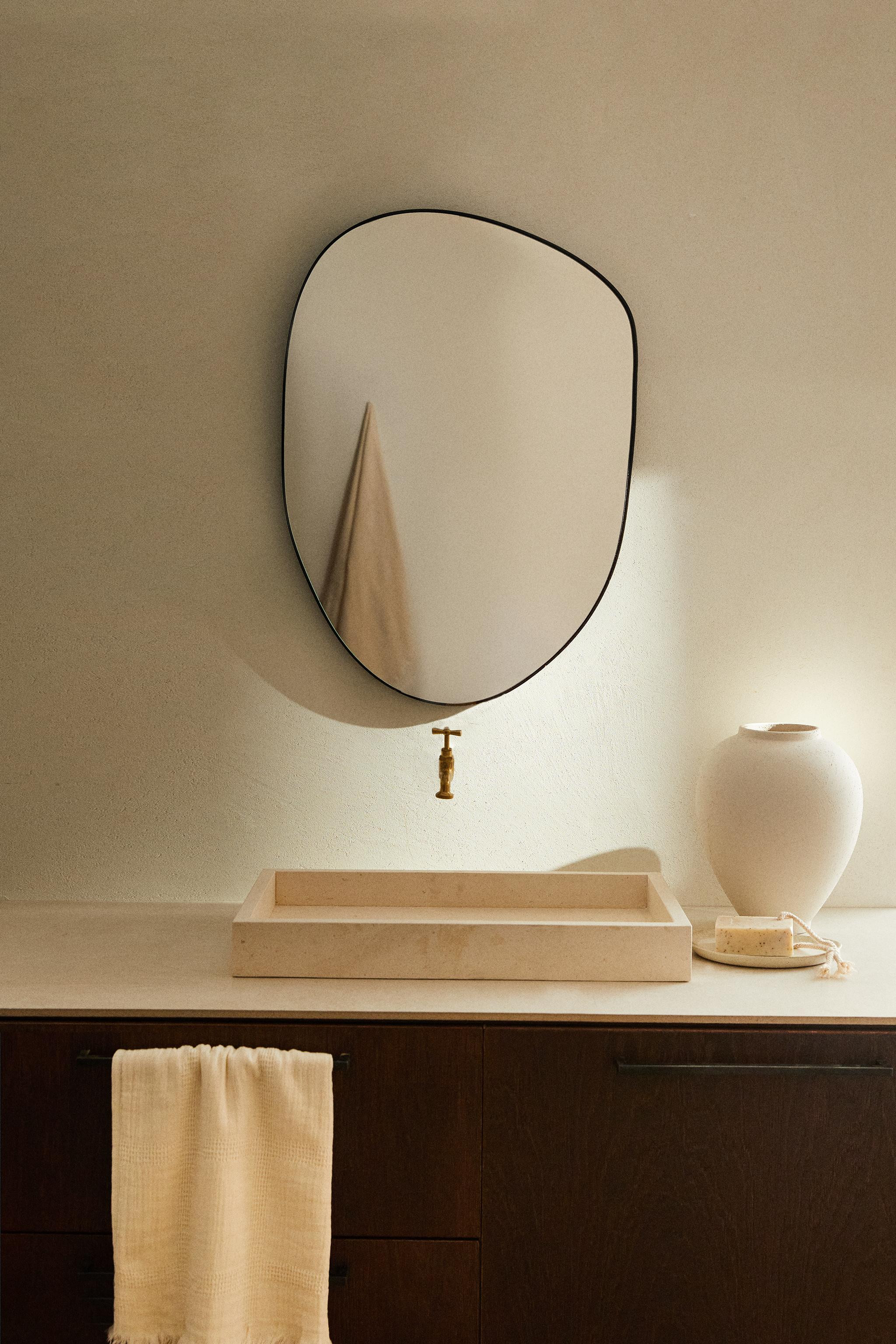 SMALL ASYMMETRIC WALL MIRROR | Zara UK
