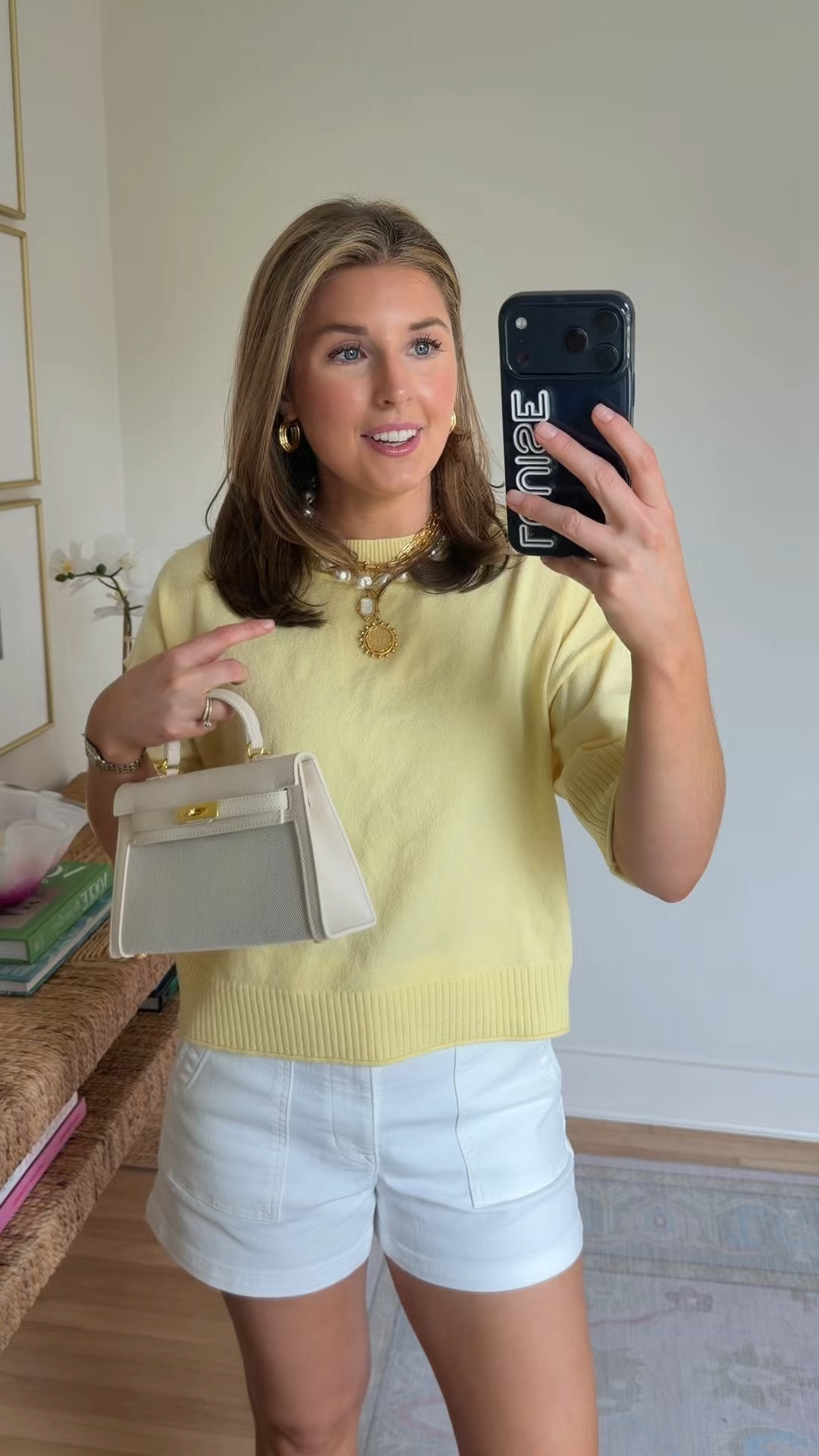 Easy outfit idea with denim shorts! Wearing a 26