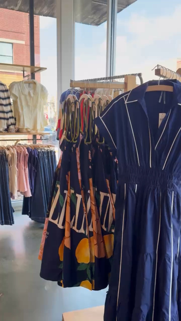 I walked through Anthro today, and I was swooning over the dresses. This video does not do it justice… this dress is pink, brown and green stripe. It’s fabulous! Linking some other good finds I saw today too. 

*Use code CATHERINE20 3/6-3/9 to save 20% when you spend $100+



#LTKdayinmylife #LTKstorytime #LTKOver40