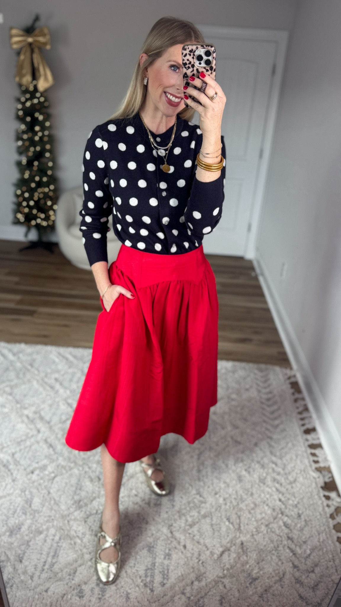 Weekend Walmart Wins Try-On
Navy polka dot cardigan- small
Red midi skirt- 2

#LTKFindsUnder50 #LTKootd #LTKgrwm