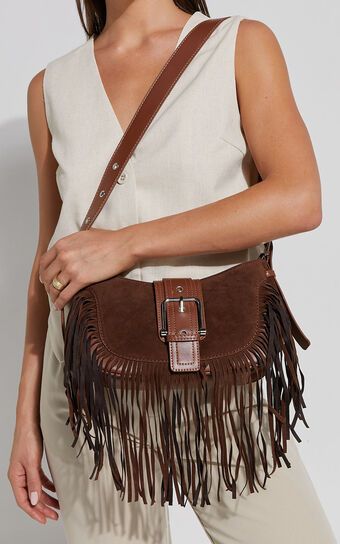 Texas Bag - Crossbody Suede Fringe Bag in Brown | Showpo (US, UK & Europe)