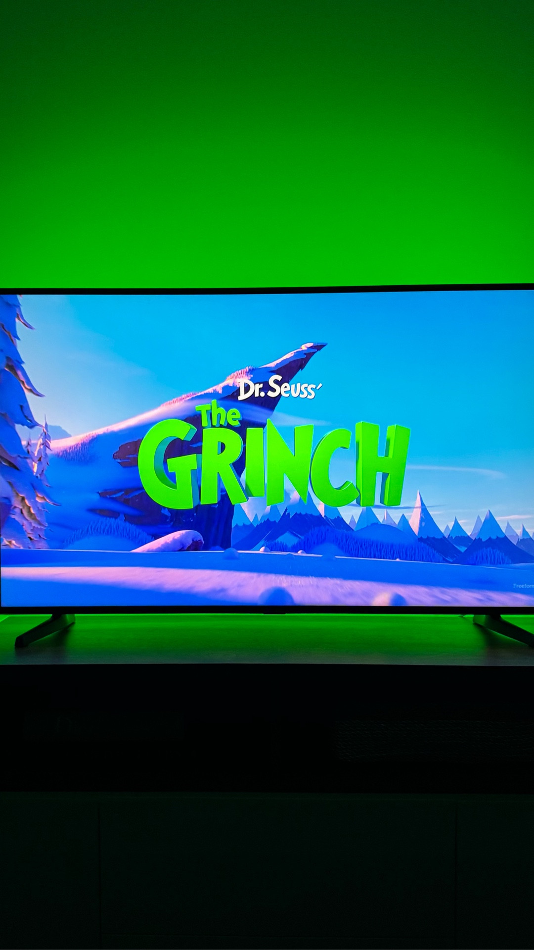 TV backlights, Christmas lights

#LTKHoliday #LTKHome #LTKFindsUnder50