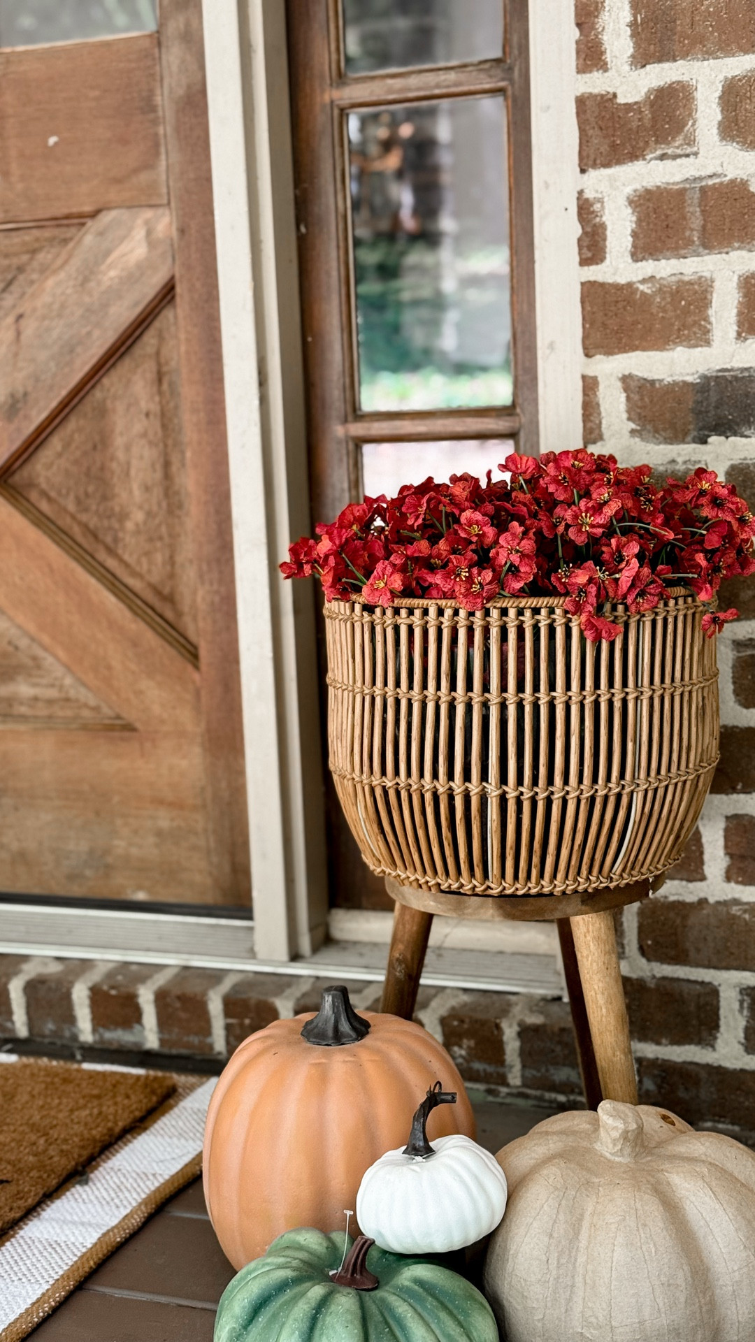 Ok, these fall flowers look so real and they’re budget friendly! 

#LTKHome #LTKSeasonal