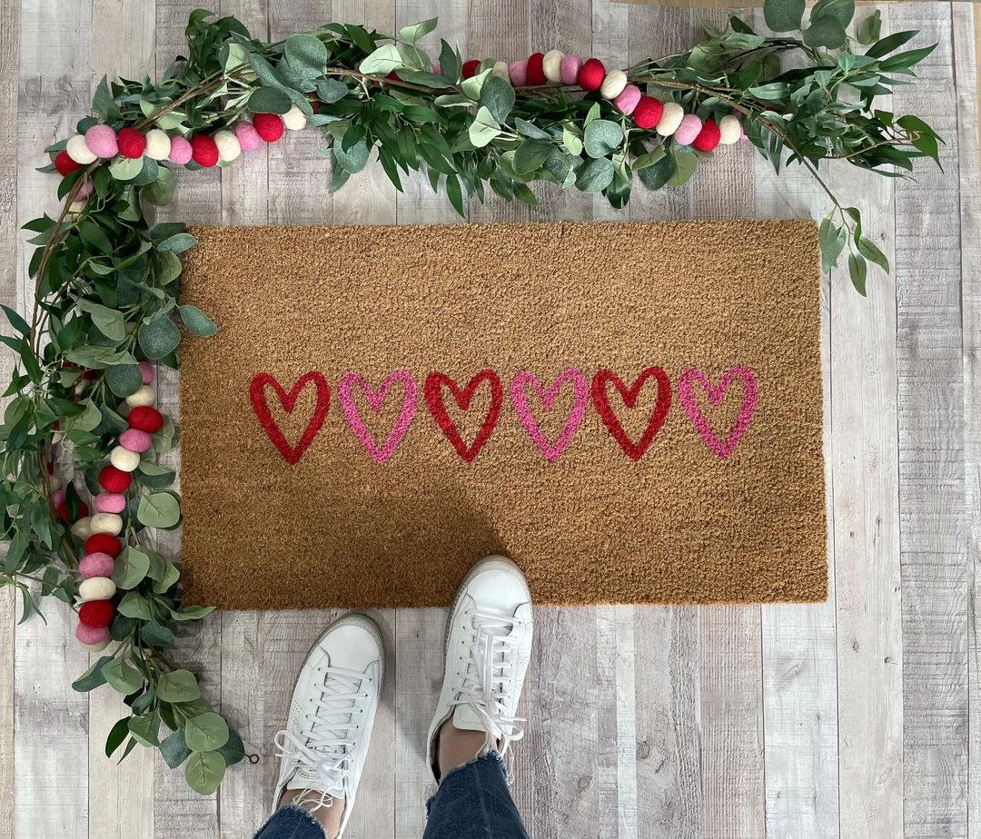 Valentine's Heart Decor, Heart Doormat, Outdoor Doormat, Gift for New Home, Front Porch Decor, Va... | Etsy (US)