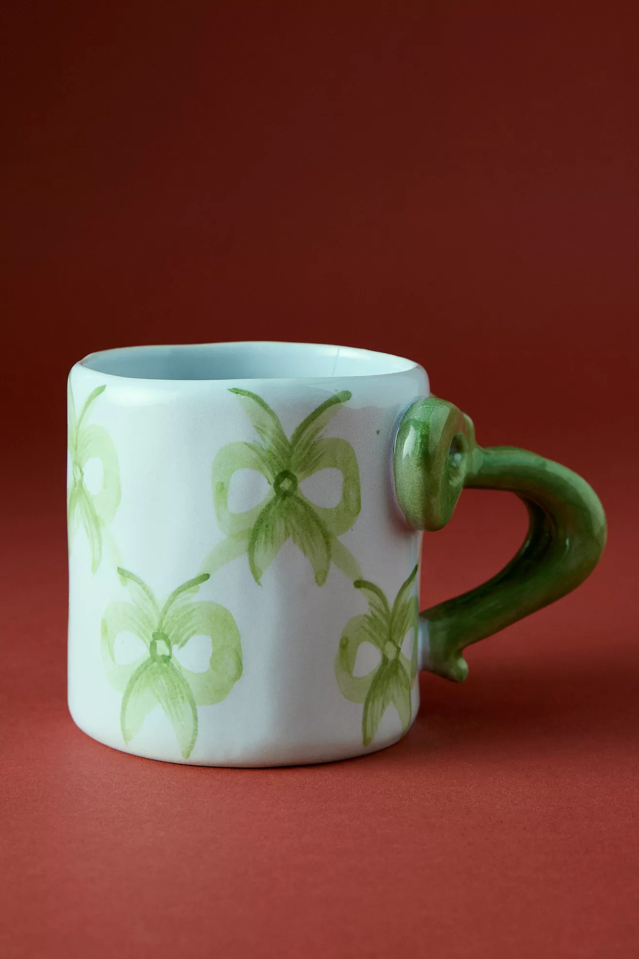 Damson Madder Hand-Painted Bow Mug | Anthropologie (UK)