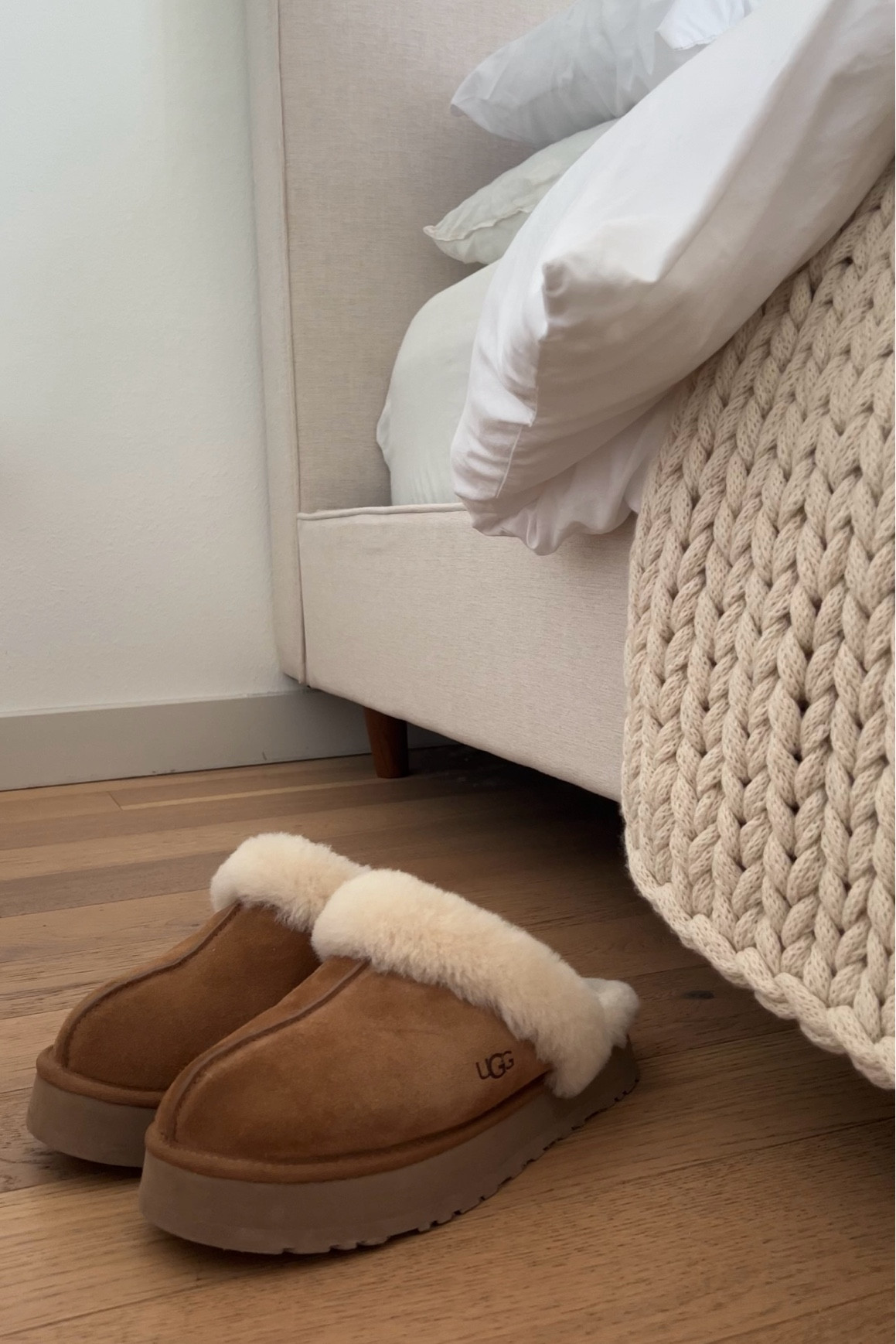 the coziest slippers 

#LTKhome
