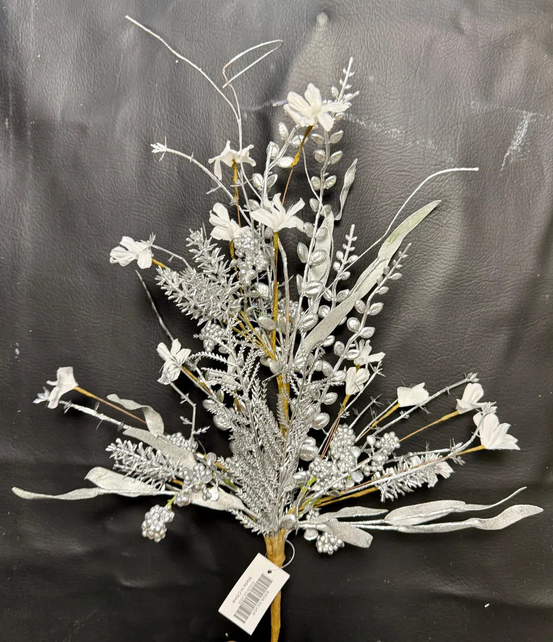 Christmas Spray, Festive Filler for Christmas, Wreath Berry Spray Filler Floral, Christmas Berry ... | Etsy (US)