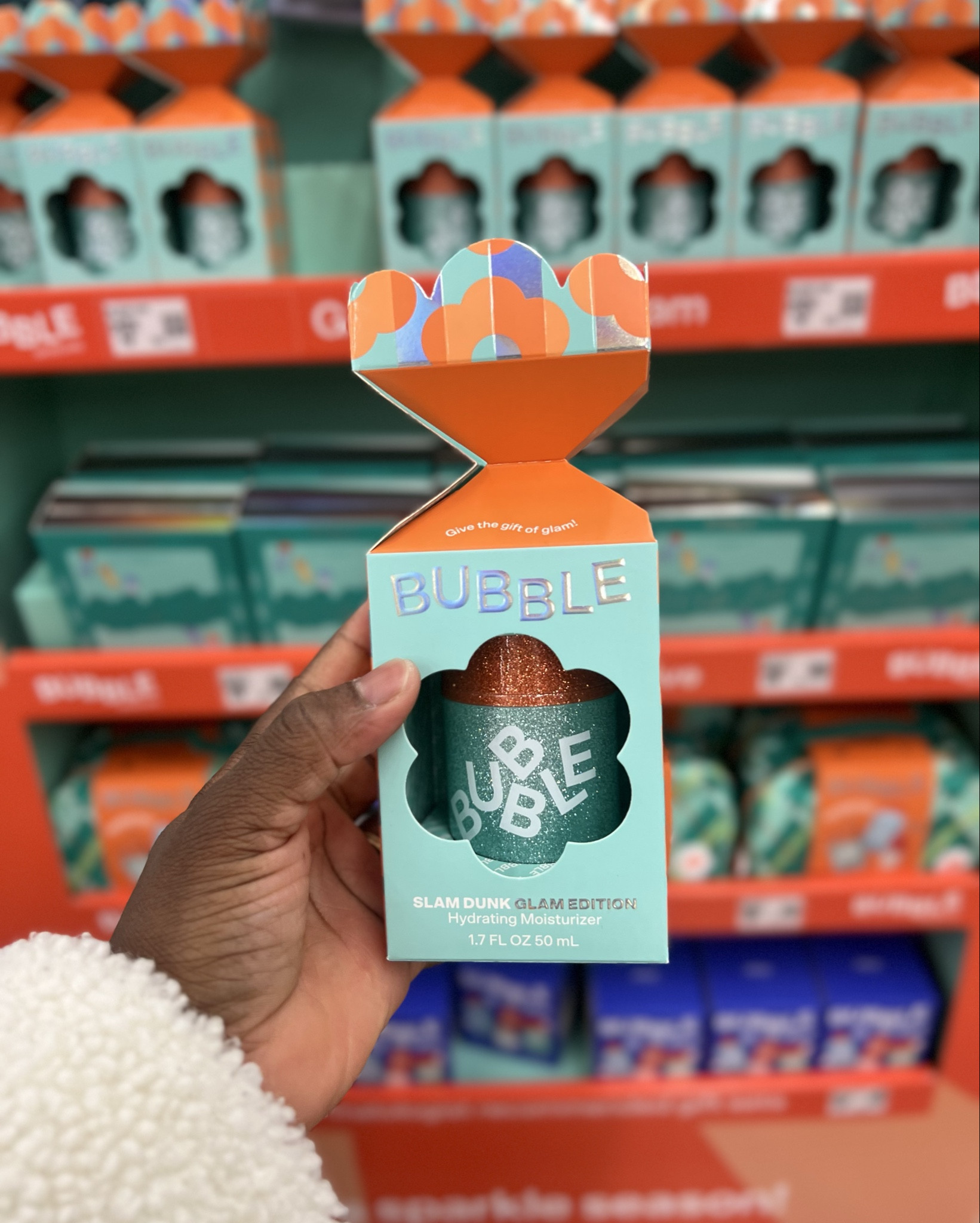 Gift Guides below $50 

#LTKCyberWeek #LTKHoliday #LTKGiftGuide