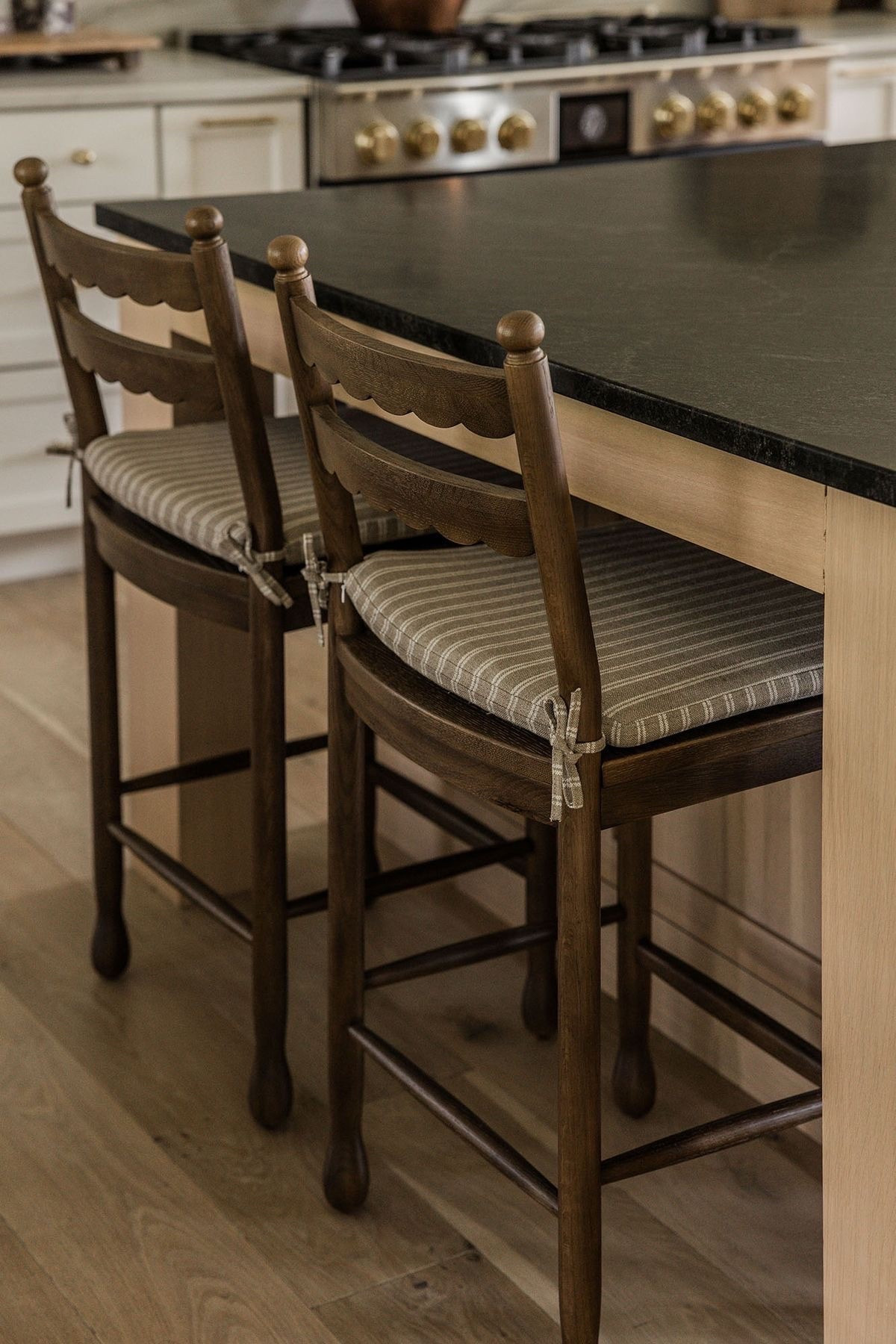 Barstools I love! I always want a chair that has a back rather than a traditional stool!