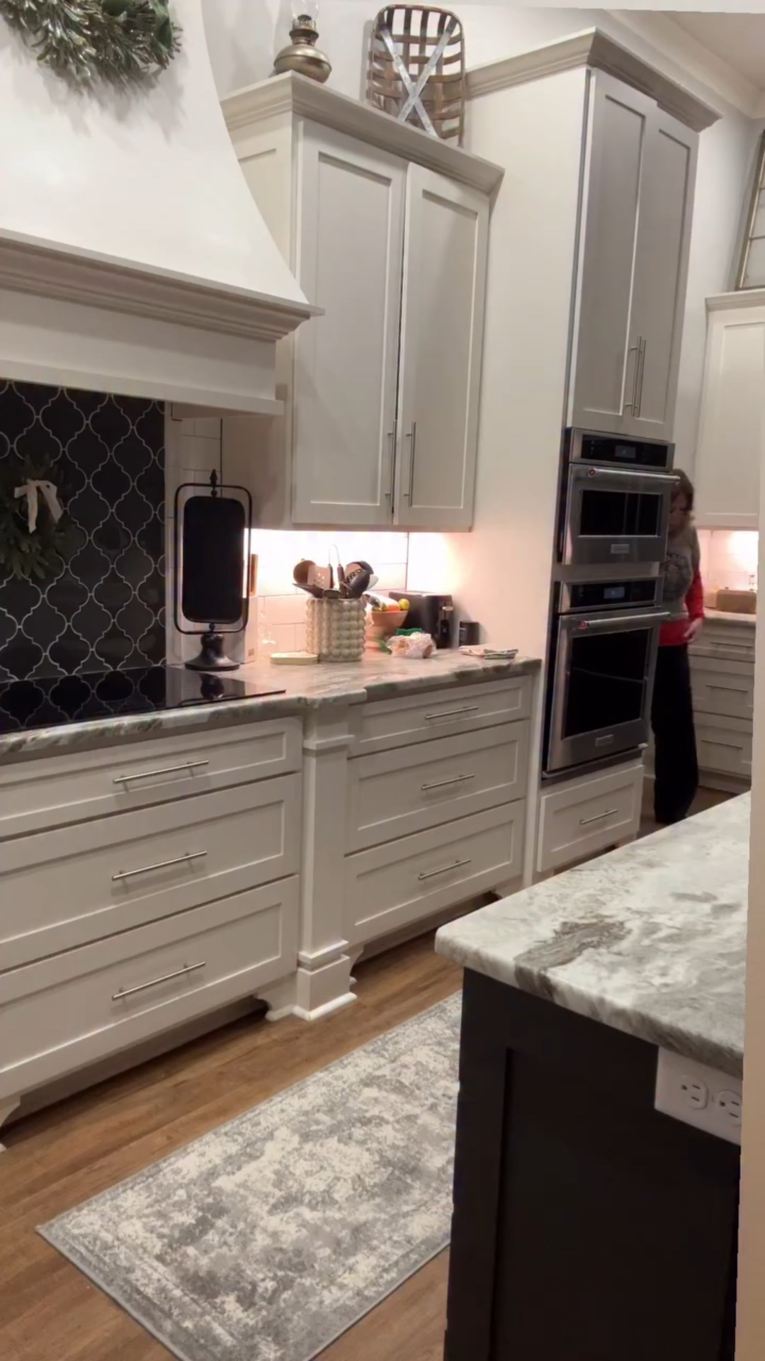 Christmas is almost here. 🎄🎅
Are you ready?  This tshirt is so fun and give a Starbucks vibe. 
Like, share or save this reel for a friend or for later inspo. 
♥️
Shop the links in my bio to my LTK OR Amazon storefront. 

#christmasshirt #holidayfashion #merryandbright #nurselife #schoolnurselife #commissionsearned