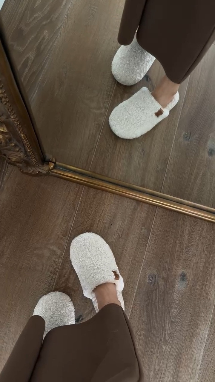 These house slippers are so comfortable and would make the perfect gift this holiday season✨
StylinByAylin, Aylin #slippers #giftideas #giftgiving

#LTKHoliday #LTKShoeCrush #LTKGiftGuide