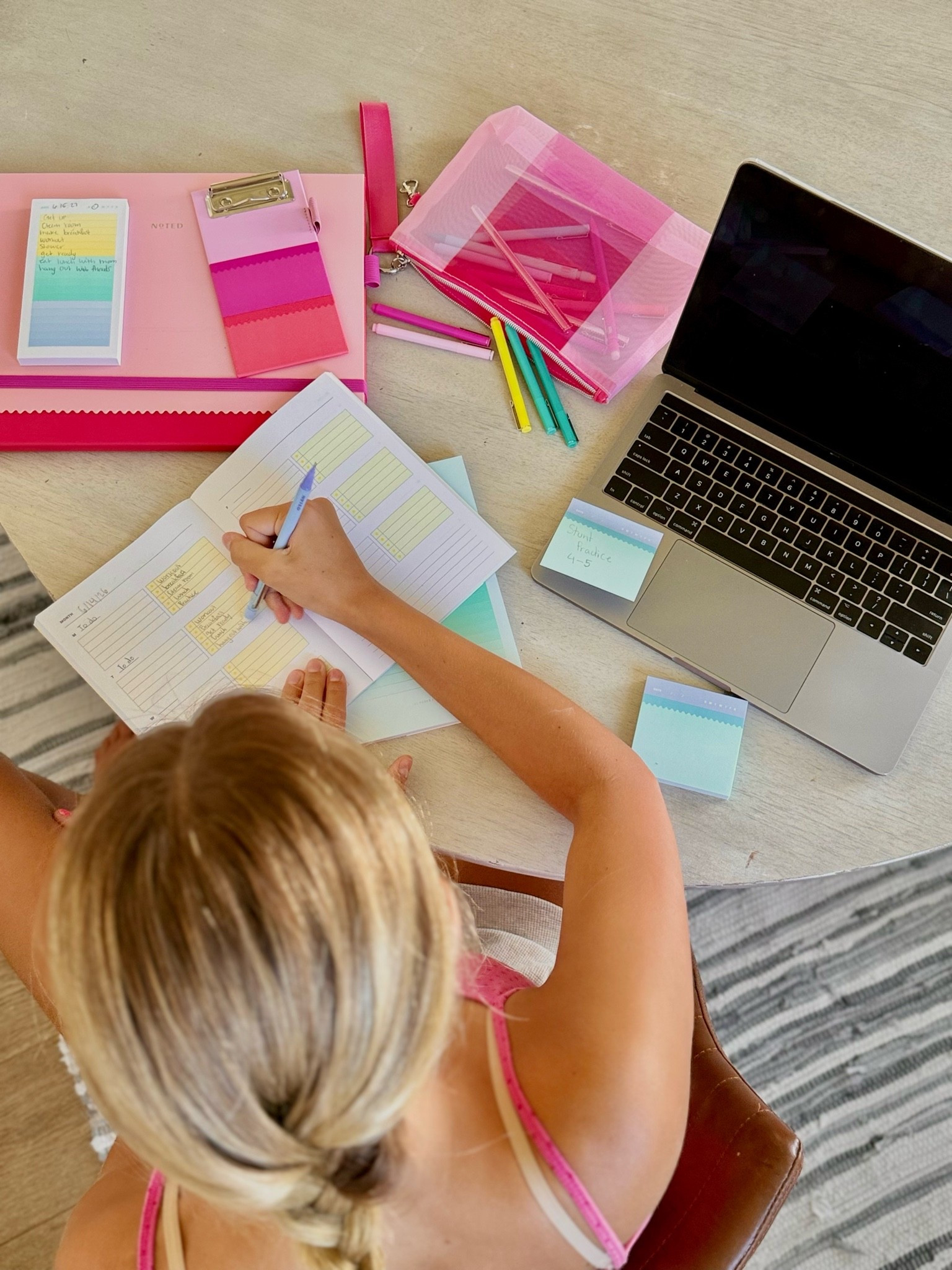 #ad Back-to-school season is here! 📚✨
One thing that always helps us kick off the school year on the right foot is getting everything organized before the busy days begin. Reese has been using the new Noted by Post-it collection to keep her folders, notebooks, reminders, and all the extras for her packed school and cheer schedule in order.
We love how everything coordinates so well and makes staying organized feel simple and fun.
Find the Noted by Post-it collection exclusively at Target for a limited time. #TargetPartner #notedbypostit @postit @target