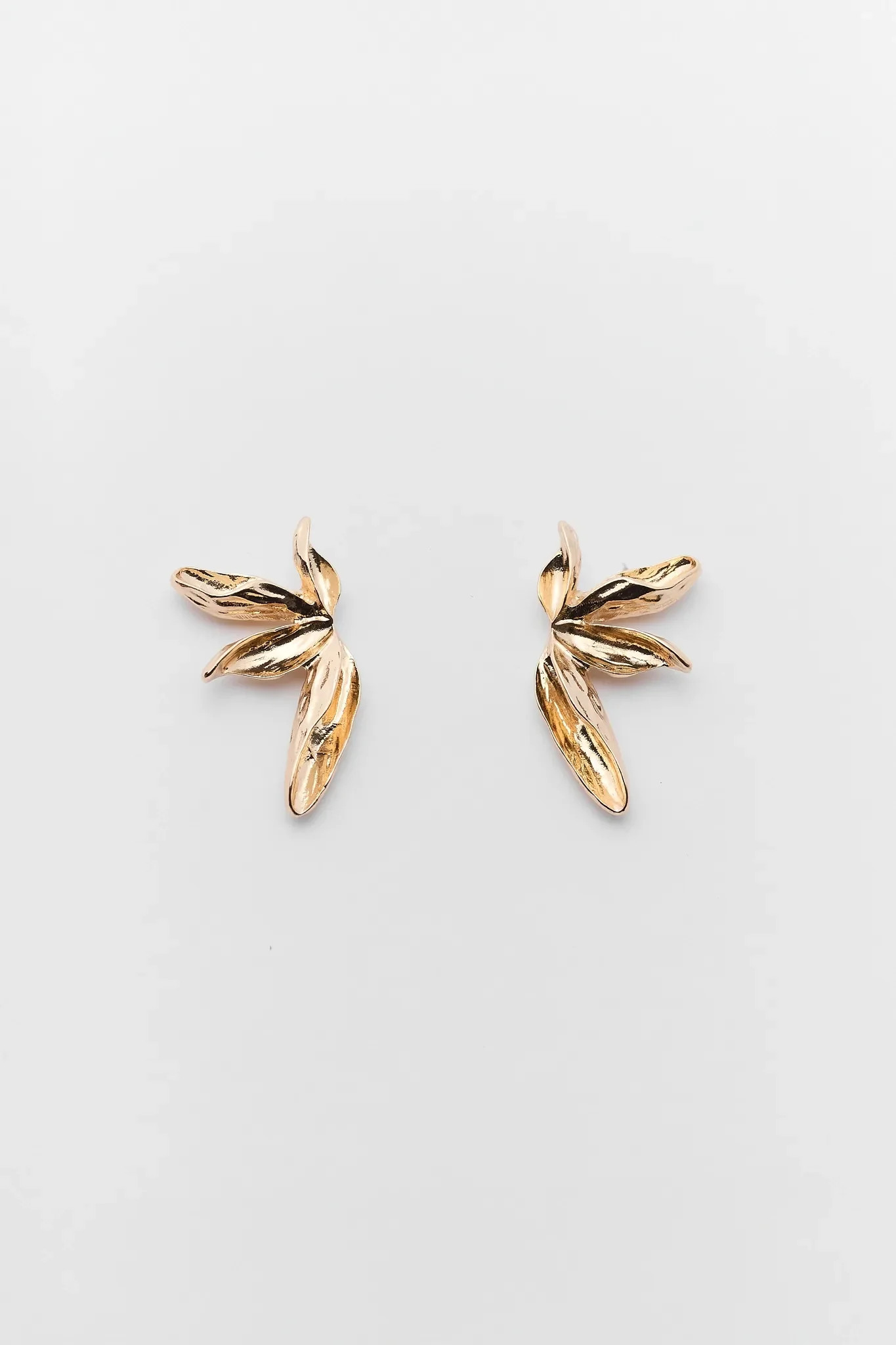 Lillian Gold Petal Stud Earrings | Avara