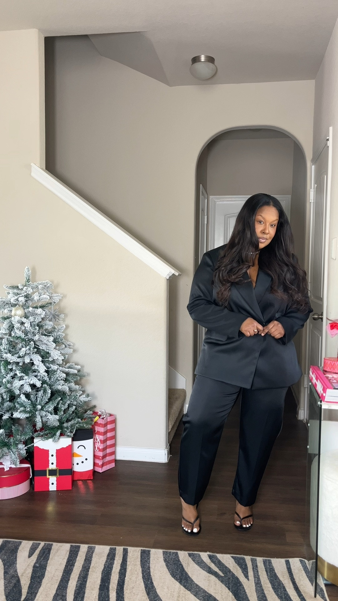 Chic Holiday Outfit Inspo #LTKStyleTip 

#LTKMidsize #LTKHoliday