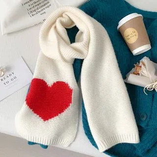 Heart Knit Scarf | YesStyle Global