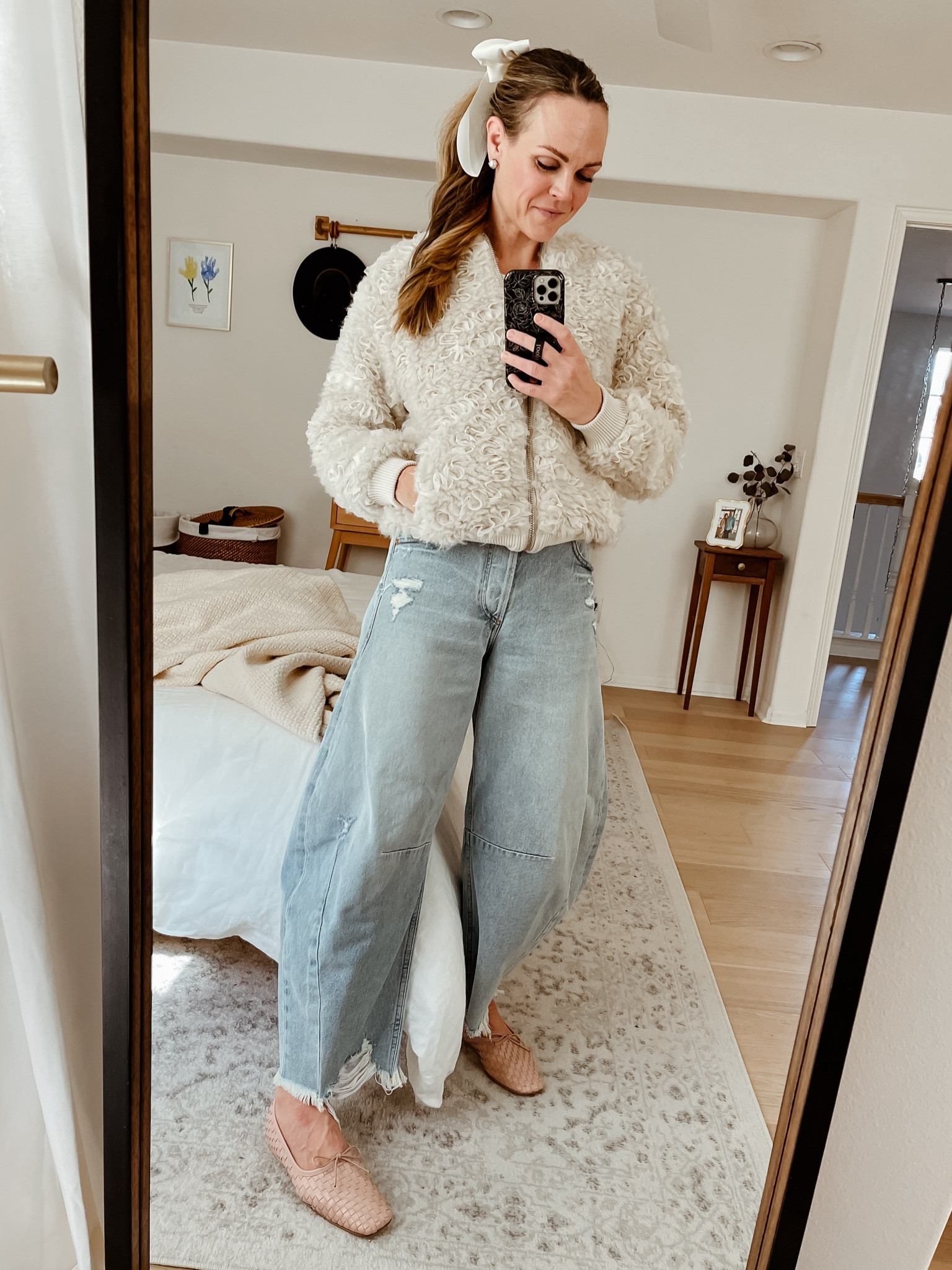 Cozy neutrals 🕊️🎀 

#LTKfindsunder50 #LTKHoliday #LTKshoecrush